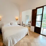 Fornalutx Petit Hotel - Bed & Breakfast