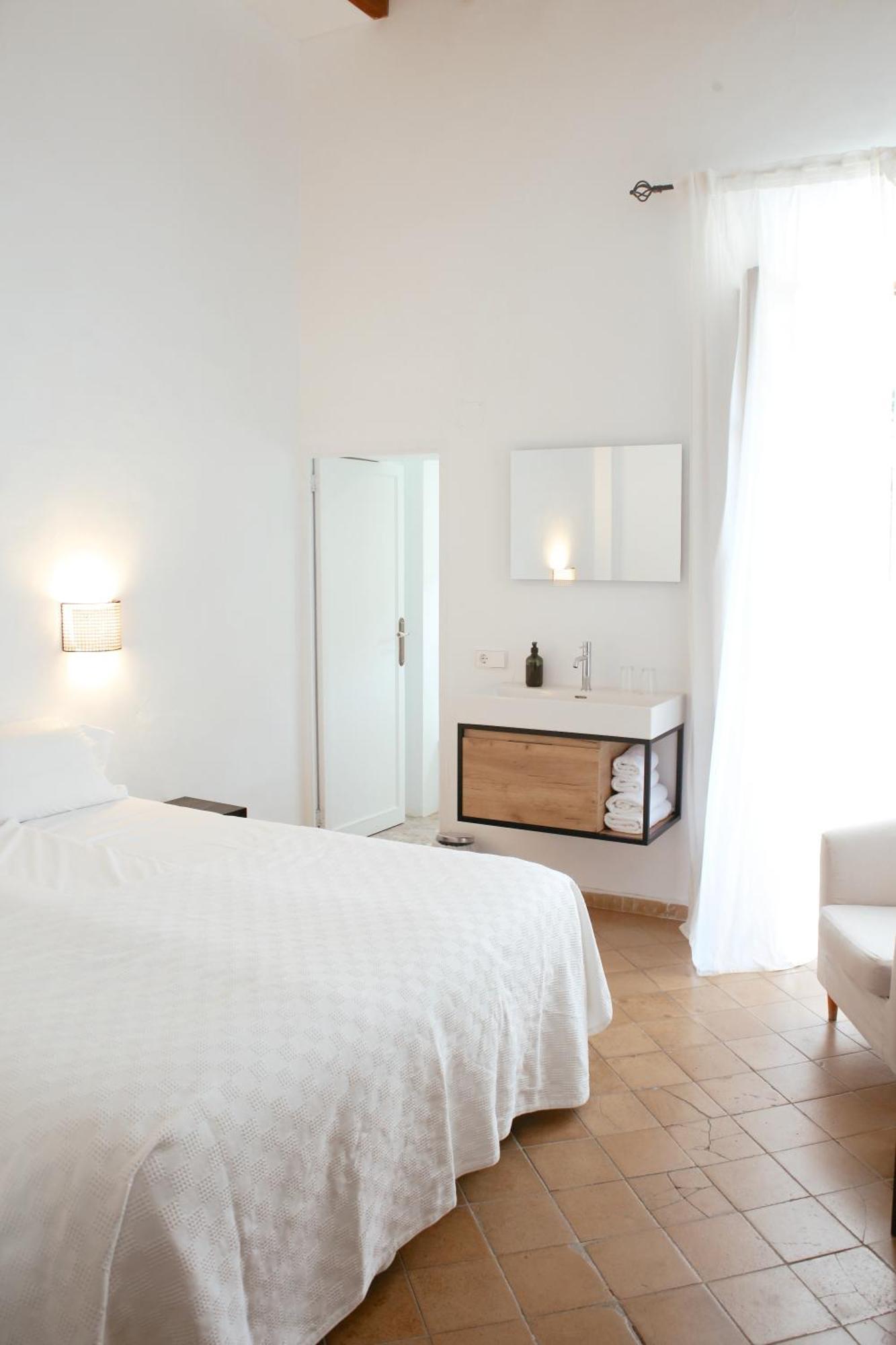 Hotel Petit - 4*