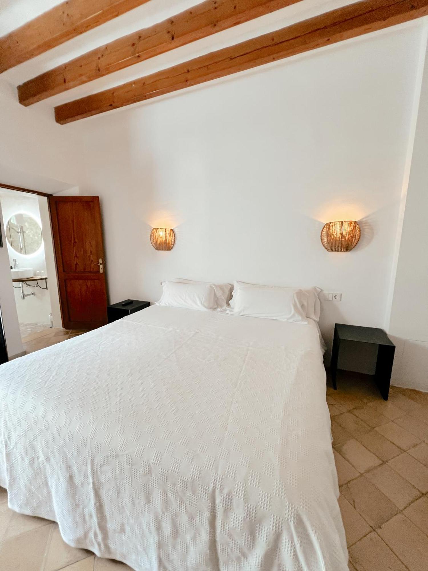 Hotel Petit -