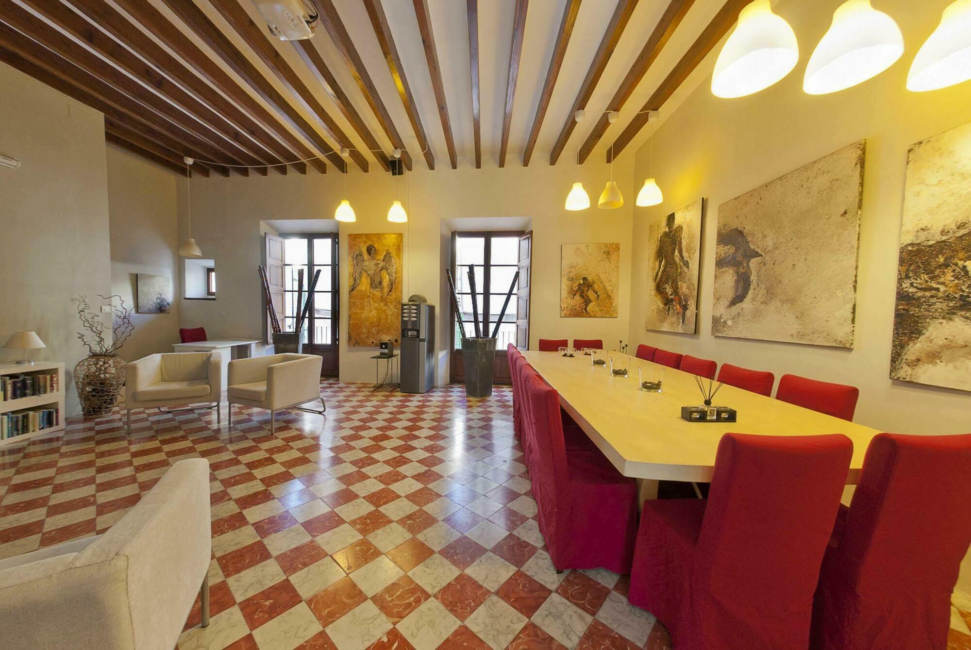 Petit - Hotel